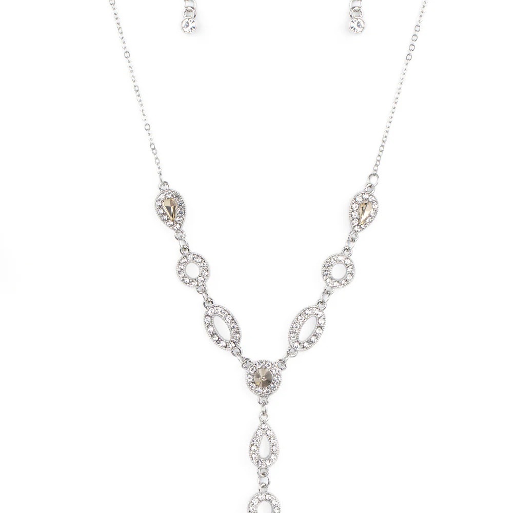 Royal Redux - Necklace and Earrings Set - Picture 3 of 3